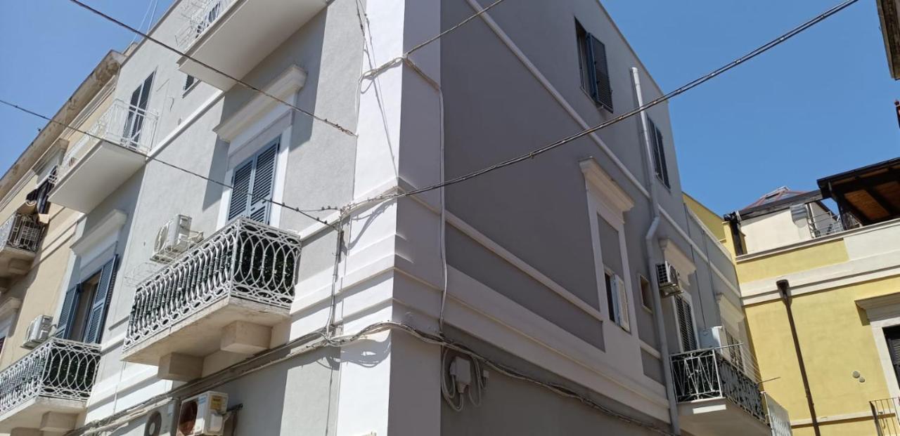 B&B La Reggia Del Sol Trani Exteriör bild